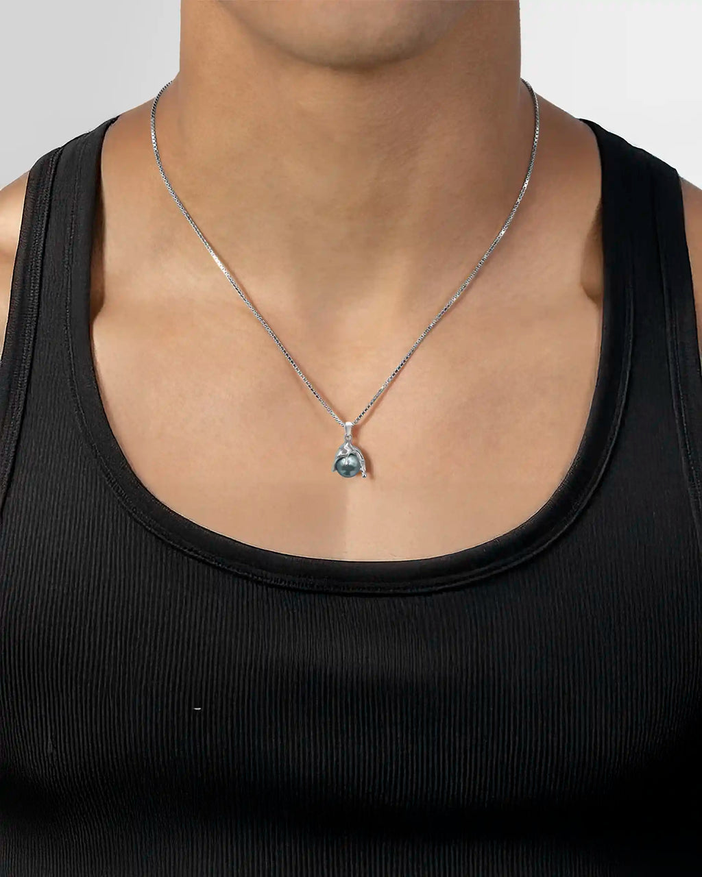 Model wearing the Alan Crocetti Nano Black Pearl Melt Necklace.