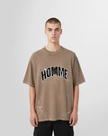 Front view of the Not Guilty Homme College T‑Shirt in beige with collegiate HOMME graphic.