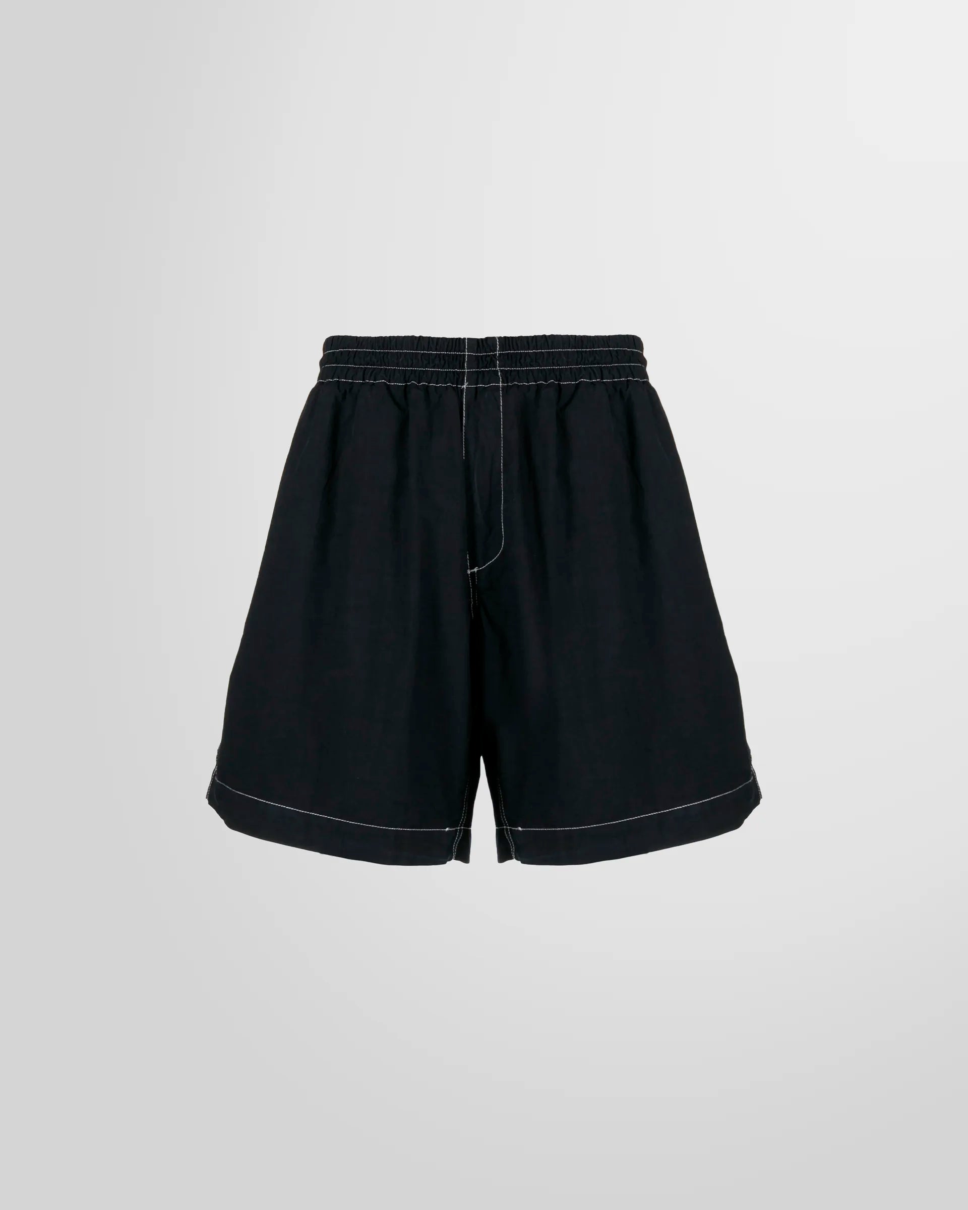 Front view of the Sunnei elastic short pant